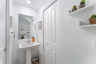 1061 NW 208th Terrace, Miami, FL 33169 - Photo 6