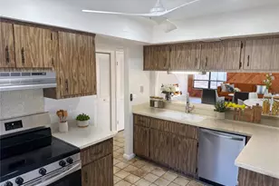 3808 NE 17th St Cir, Ocala, FL 34470 - Photo 4