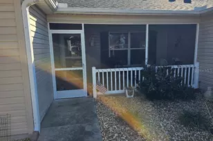 8072 SE 175th Columbia Pl, The Villages, FL 32162 - Photo 2