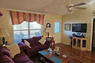 8072 SE 175th Columbia Pl, The Villages, FL 32162 - Photo 4