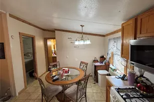 18592 SE 21st St, Silver Springs, FL 34488 - Photo 24