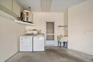 6818 E Queensbury Ln, Inverness, FL 34452 - Photo 34