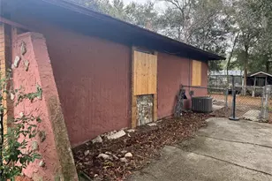 2335 W Nautilus Dr, Citrus Springs, FL 34434 - Photo 4