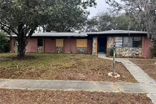 2335 W Nautilus Dr, Citrus Springs, FL 34434 - Photo 1