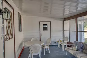 1863 W Schwartz Blvd, Lady Lake, FL 32159 - Photo 4