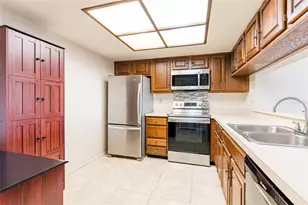 2593 Countryside Blvd, Clearwater, FL 33761 - Photo 6