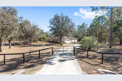 8135 SW 125th Terrace, Dunnellon, FL 34432 - Photo 4