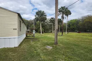 2122 Cr 426, Lake Panasoffkee, FL 33538 - Photo 4