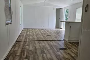 2122 Cr 426, Lake Panasoffkee, FL 33538 - Photo 8