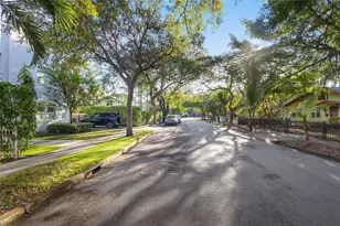 58 NE 48th St, Miami, FL 33137 - Photo 2