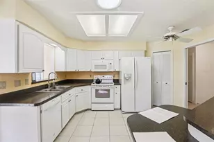 2108 Greenlaw Ct, Leesburg, FL 34788 - Photo 14