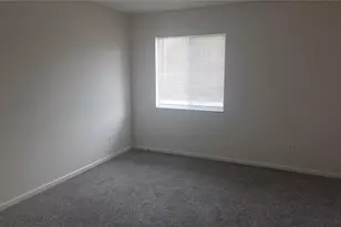 589 Fairways Cir, Ocala, FL 34472 - Photo 8