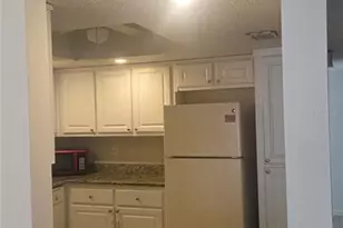 589 Fairways Cir, Ocala, FL 34472 - Photo 4