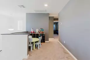 3047 Adams Cross Dr, Zephyrhills, FL 33540 - Photo 18