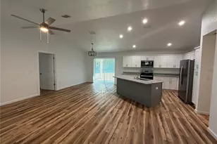 919 Spruce St, Inverness, FL 34452 - Photo 2