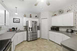 10484 N Burgundy Point, Dunnellon, FL 34433 - Photo 12