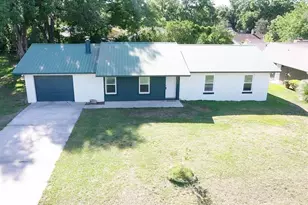 3732 NE 28th Ct, Ocala, FL 34479 - Photo 1