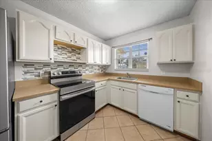 544 Silver Course Ct, Ocala, FL 34472 - Photo 10