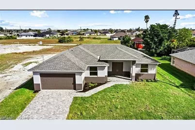925 NW 9th Avenue, Cape Coral, FL 33993 - Photo 1
