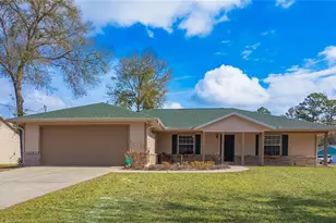727 NE 130th Terrace, Silver Springs, FL 34488 - Photo 2