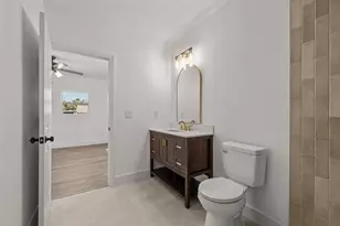 5224 52nd Ave N, Saint Petersburg, FL 33709 - Photo 14