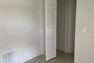 2211 SW 1st St, Ocala, FL 34475 - Photo 8