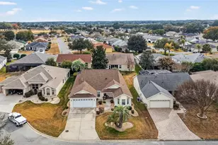 7814 SE 166th Smallwood Pl, The Villages, FL 32162 - Photo 2