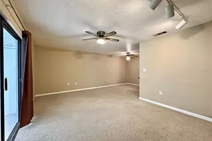 2834 SW 14th Dr, Gainesville, FL 32608 - Photo 6