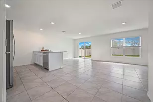 8471 Clearway Dr, Wildwood, FL 34785 - Photo 40