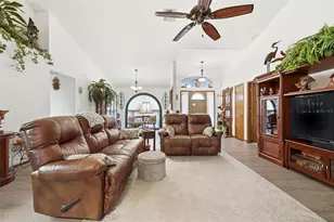 9879 N Citrus Springs Blvd, Citrus Springs, FL 34434 - Photo 10