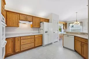 17723 SE 81st Timberwood Terrace, The Villages, FL 32162 - Photo 8
