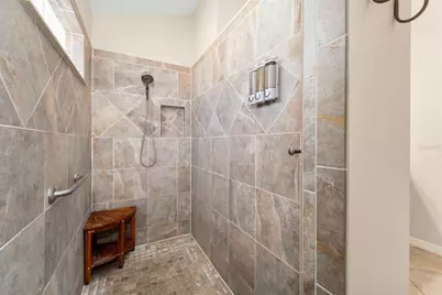 12160 NE 51st Circle, Oxford, FL 34484 - Photo 20