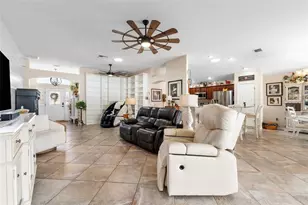 12160 NE 51st Cir, Oxford, FL 34484 - Photo 6