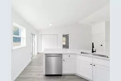 2562 NW Smallwood Road, Dunnellon, FL 34431 - Photo 6