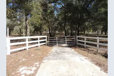 4551 SE 138th Terrace, Morriston, FL 32668 - Photo 2