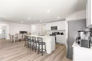 8729 Triumph Cir, Wildwood, FL 34785 - Photo 6