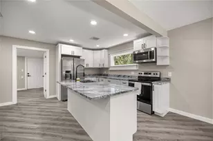 451 NE 11th St, Crystal River, FL 34428 - Photo 18