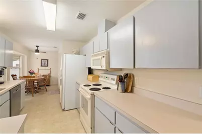 9329 E Sycamore Place, Inverness, FL 34450 - Photo 12