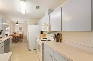 9329 E Sycamore Pl, Inverness, FL 34450 - Photo 12