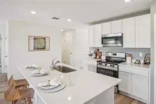 2097 NE 30th Ln, Ocala, FL 34470 - Photo 8