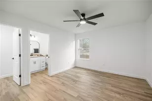 24242 NW Aspen Ln, Dunnellon, FL 34431 - Photo 10