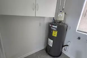 8 Pennsylvania St, Beverly Hills, FL 34465 - Photo 2