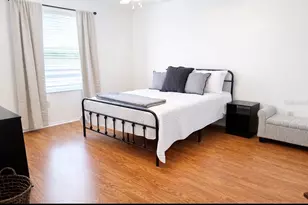 17385 SE 82nd Pecan Terrace, The Villages, FL 32162 - Photo 6