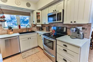 8801 E Cresco Ln, Inverness, FL 34450 - Photo 10