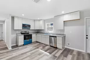 490 N Robin Hood Rd, Inverness, FL 34450 - Photo 8