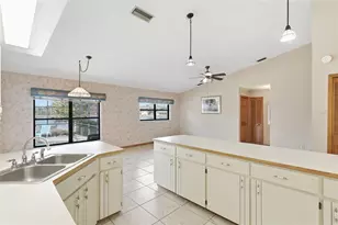 2332 Salem Dr, Deltona, FL 32738 - Photo 10