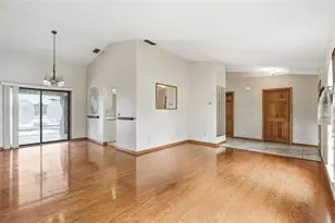 2332 Salem Dr, Deltona, FL 32738 - Photo 6