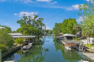 1115 SE Kings Bay Dr, Crystal River, FL 34429 - Photo 32