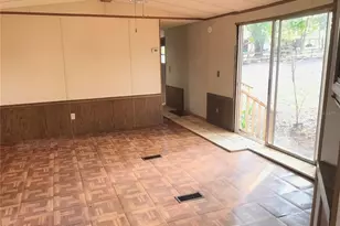 11821 SE 123rd Ave, Ocklawaha, FL 32179 - Photo 10