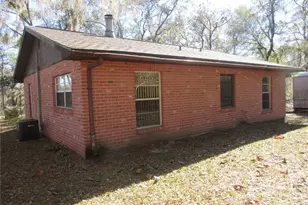 17051 SE 61st Pl, Ocklawaha, FL 32179 - Photo 6